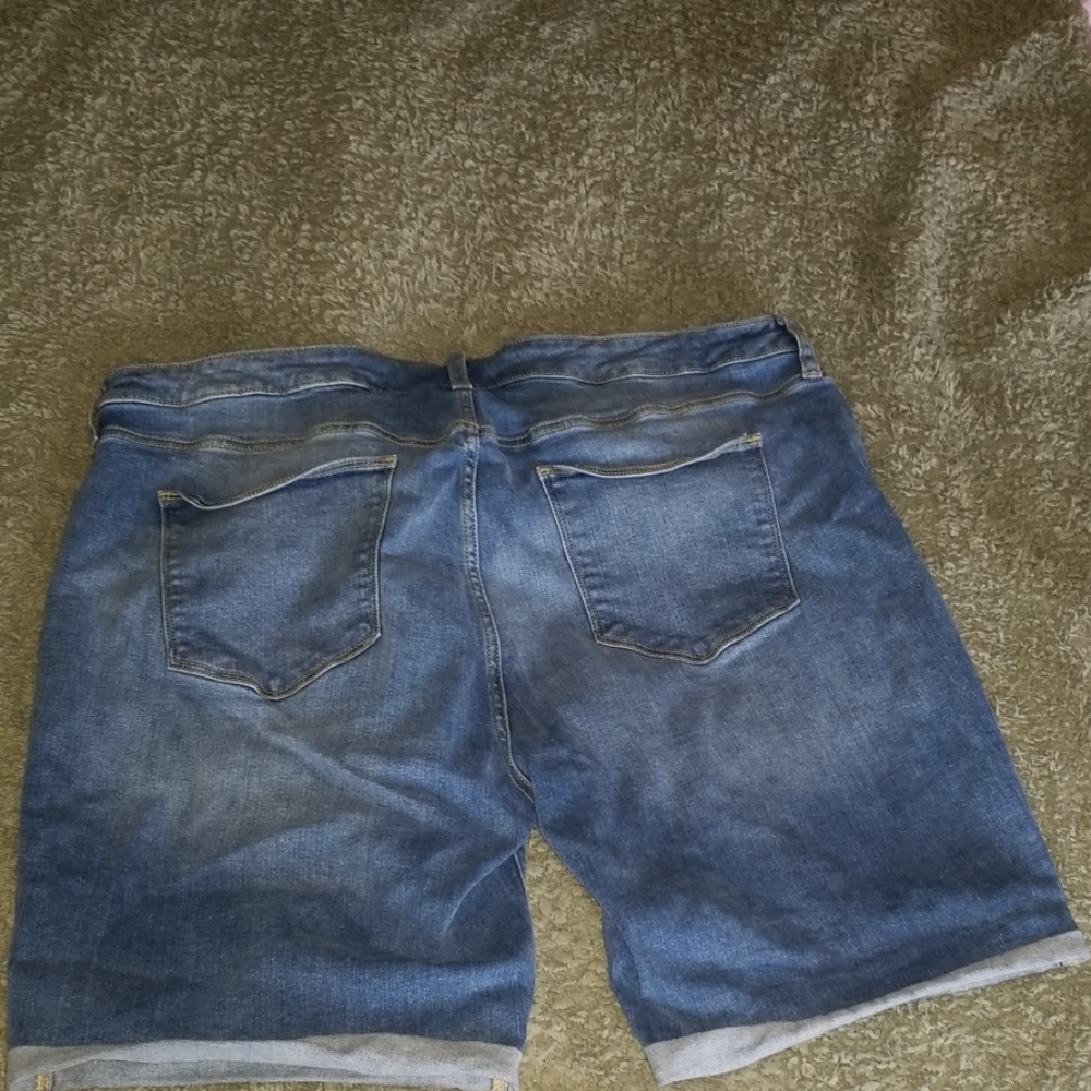 Universal Thread Bermuda Jean Short 22W - Picture 2 of 5